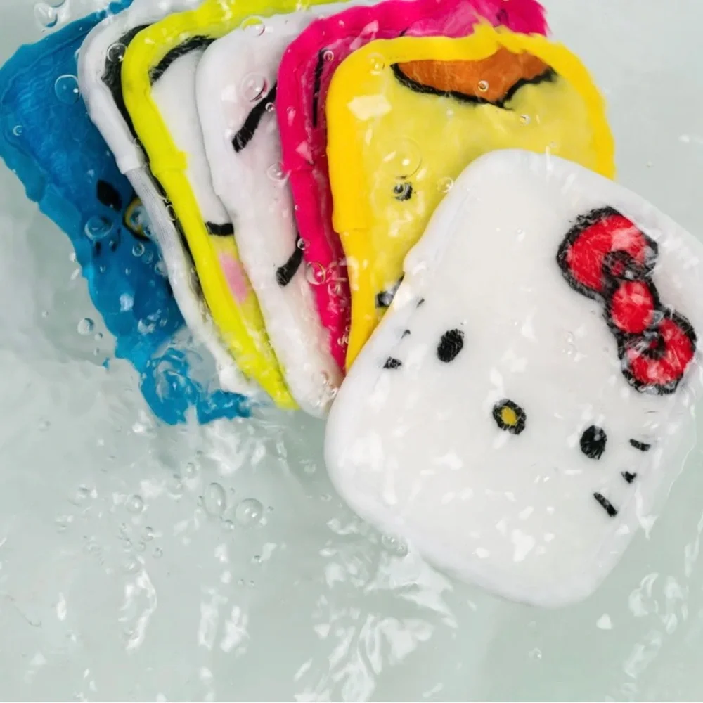 NIB Hello Kitty & Friends x MakeUp Eraser 7-Day Set
